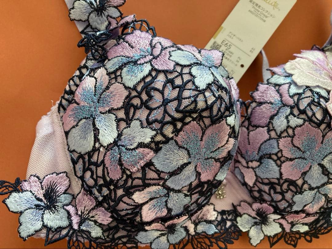 サルート/E65/ブラジャー/89G/PU