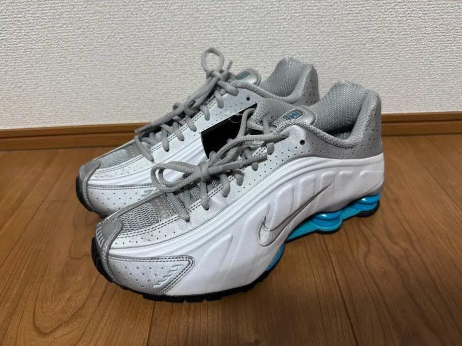 新品 26cm NIKE SHOX R4 ナイキ ショックス シルバー