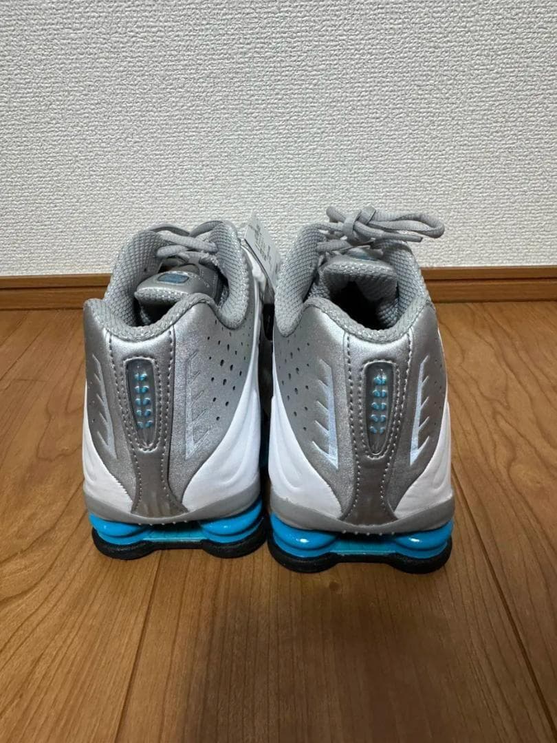 新品 26cm NIKE SHOX R4 ナイキ ショックス シルバー