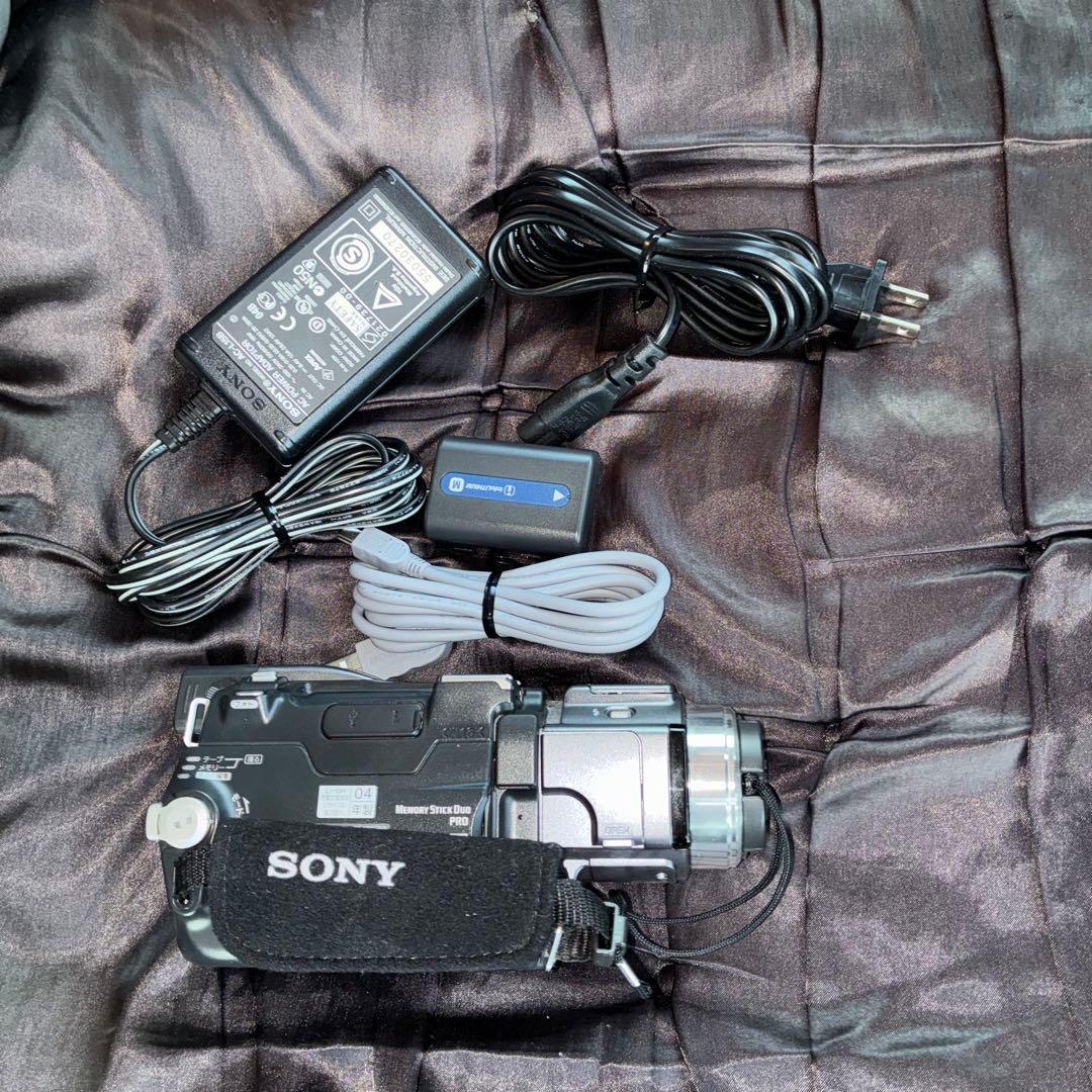 再生・録画可動品　MINI DVSonyビデオカメラ　DCR-HC88