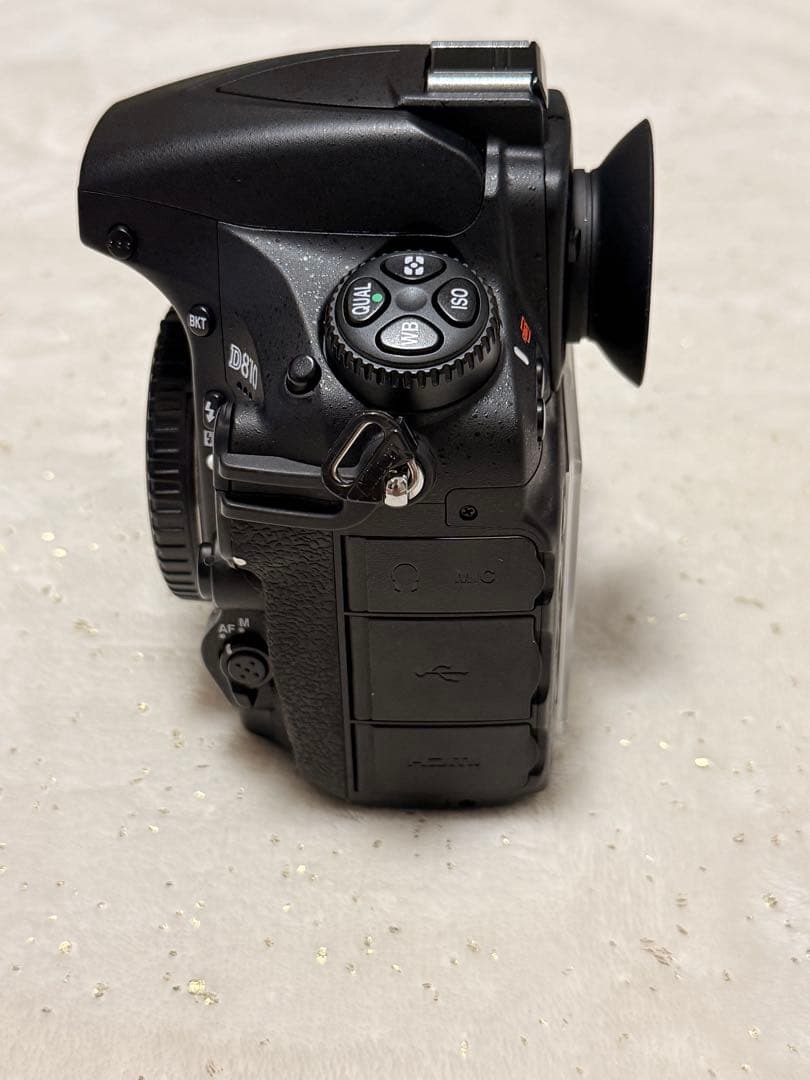 Nikon ニコン Ｄ８１０　純正バッテリーグリップ付き　シャッター数30112