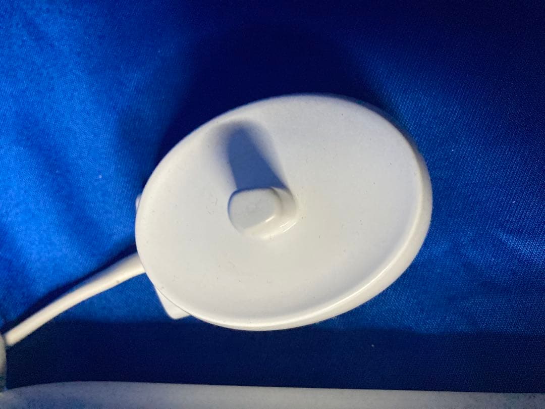 Oral-B 電動歯ブラシ本体 充電スタンド付き io 6 type3753