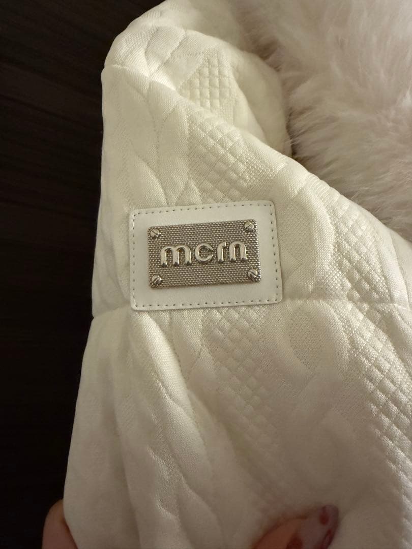 ミシェルマカロン　ケーブル柄ベルトダウンコート　Fサイズ　アイボリー