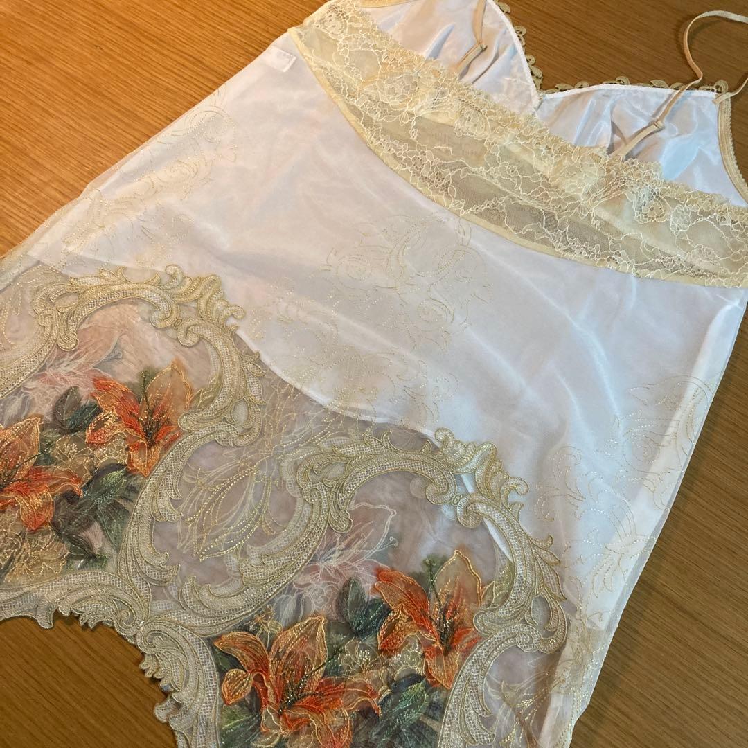 ワコールsaluteキャミソール