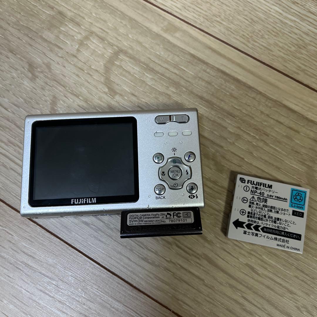 【送料無料】FUJIFILM finepix Z5fd デジタルカメラ　コンデジ