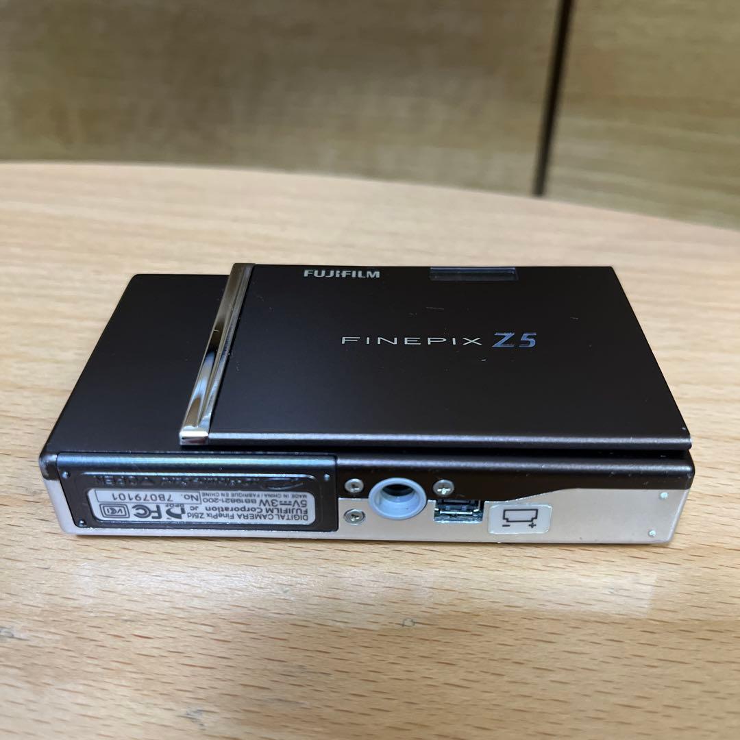 【送料無料】FUJIFILM finepix Z5fd デジタルカメラ　コンデジ
