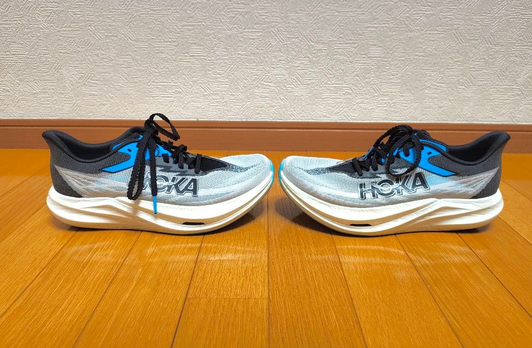 スパイク・シューズ HOKA ROCKET X3