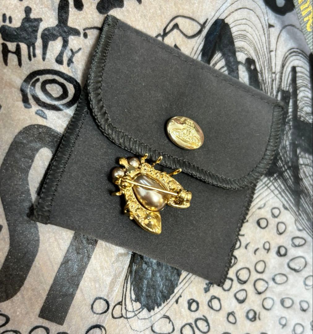 Vivienne Westwood ヴィヴィアン ウエストウッド ブローチ