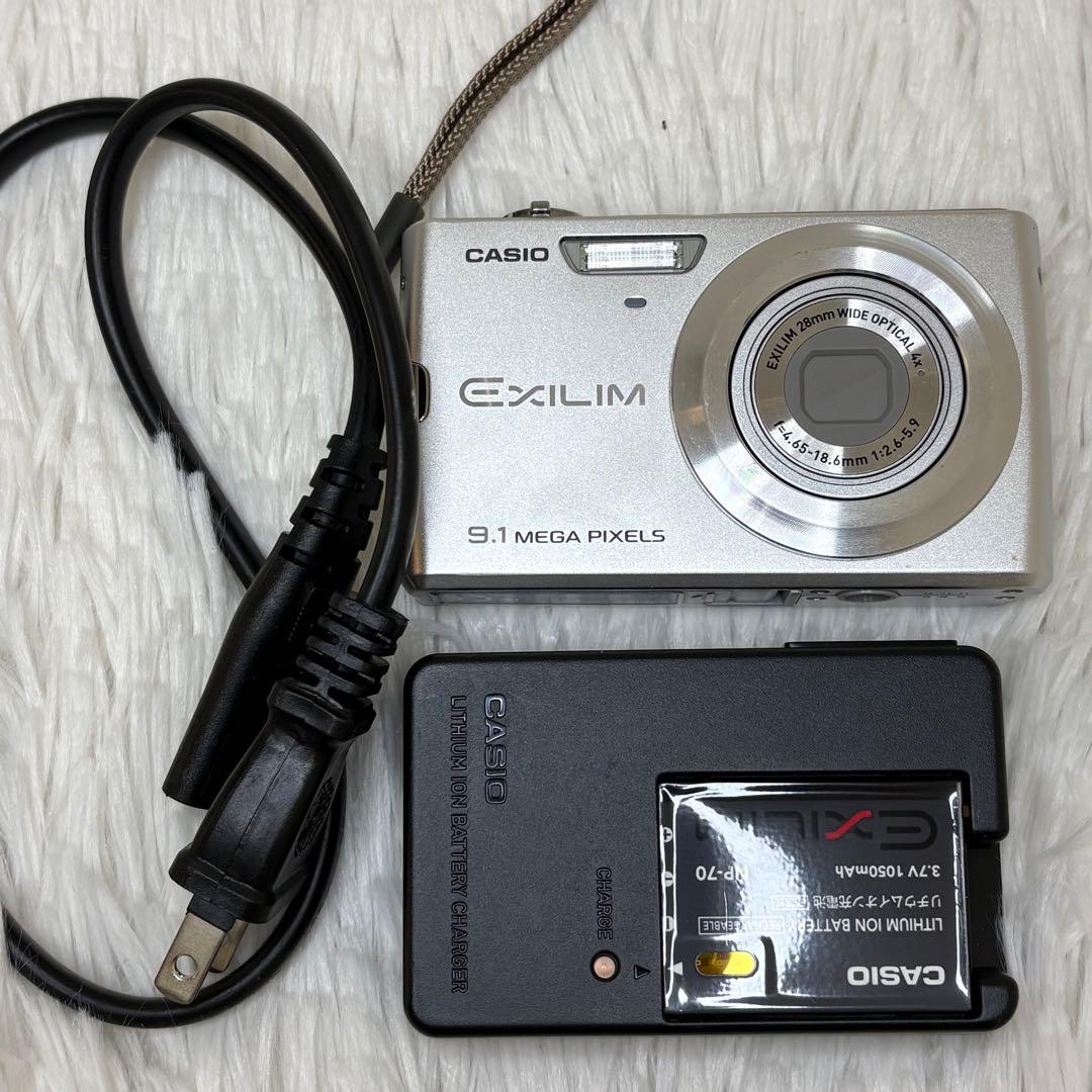 CASIO カメラ　EX-Z250 充電器　シルバー コンデジ　動作品
