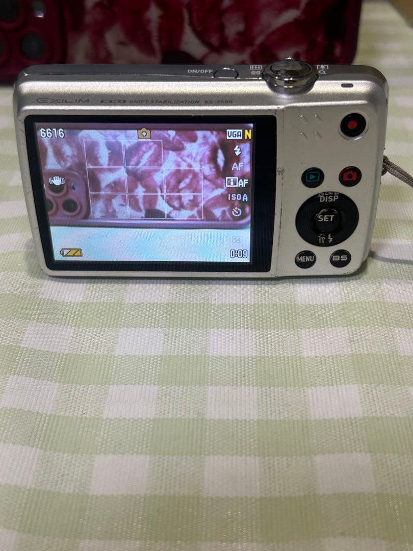 CASIO EXILIM EX-Z550 14.1メガピクセル シルバー