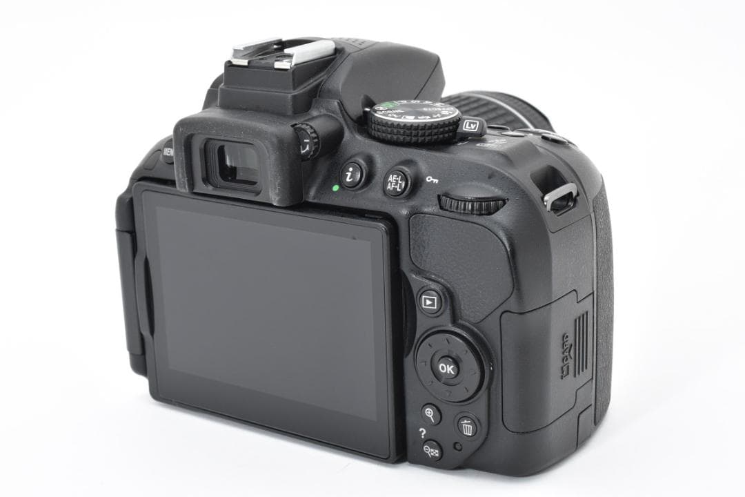 お値下げ歓迎・ほぼ新品 Nikon D5300 18-55 S数6773回 72