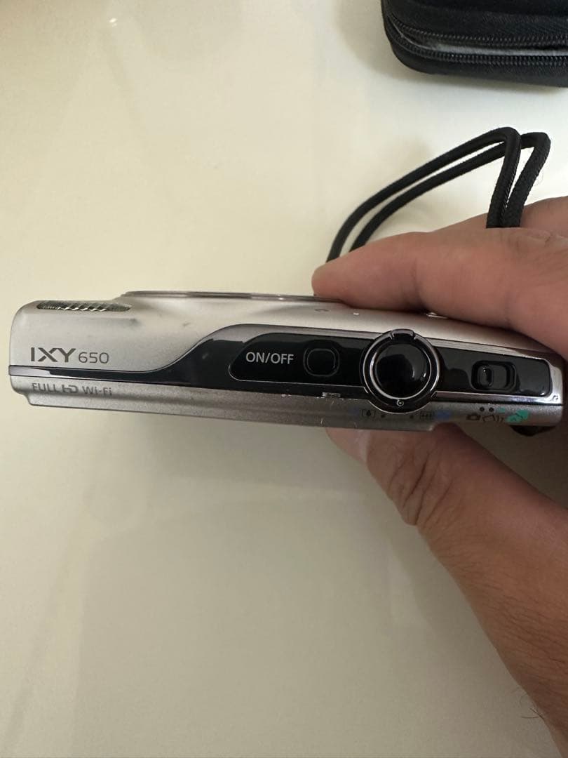 Canon IXY 650 デジタルカメラ 本体とケース