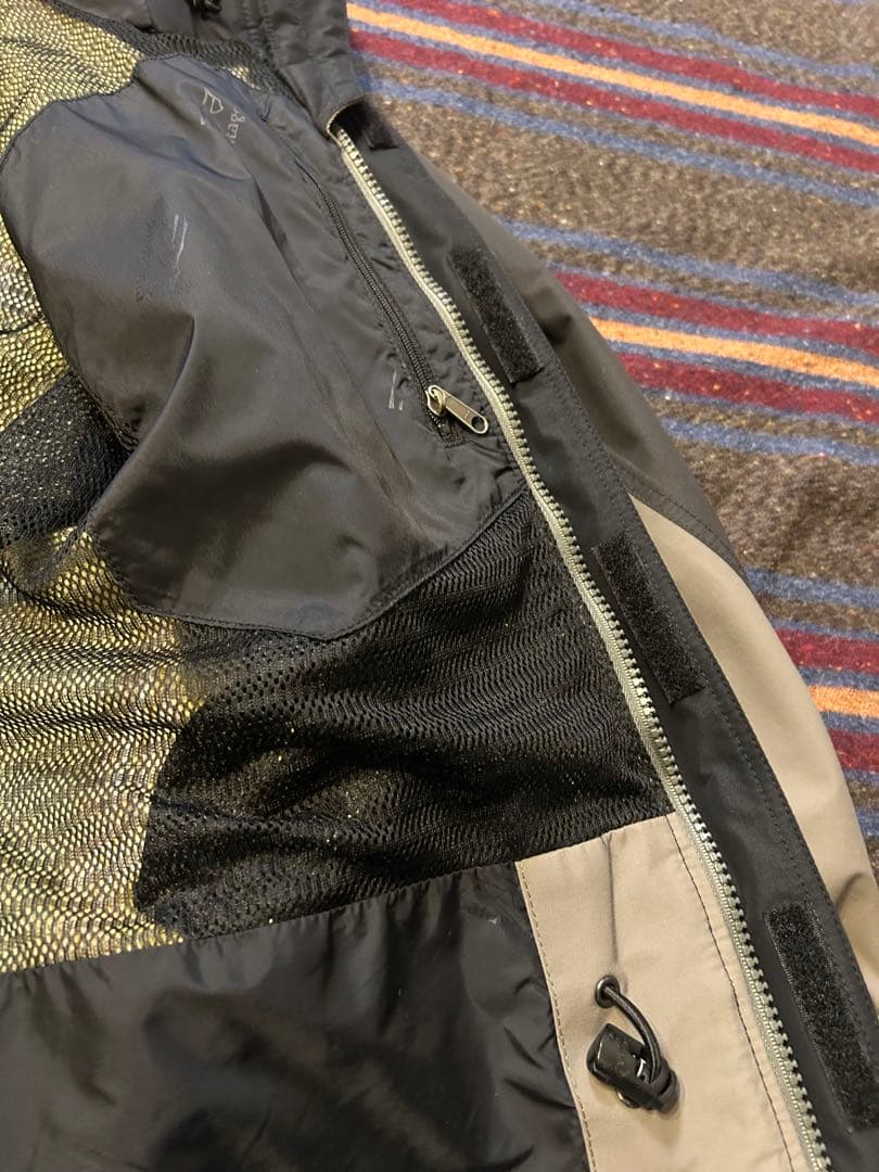 パタゴニア　Gore-Tex 2003 ストームジャケット　極美品