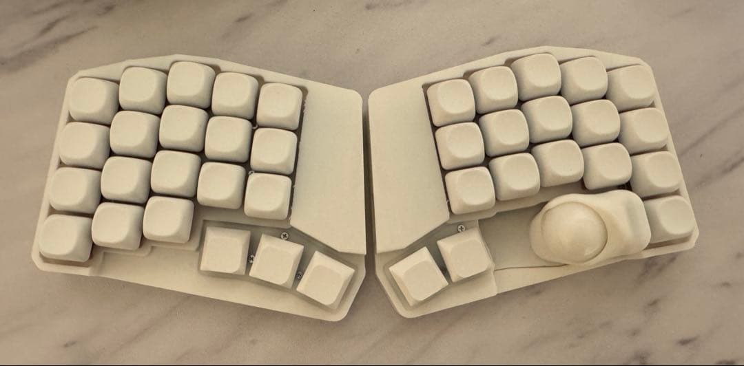 遥音　keyball39 白　カスタム