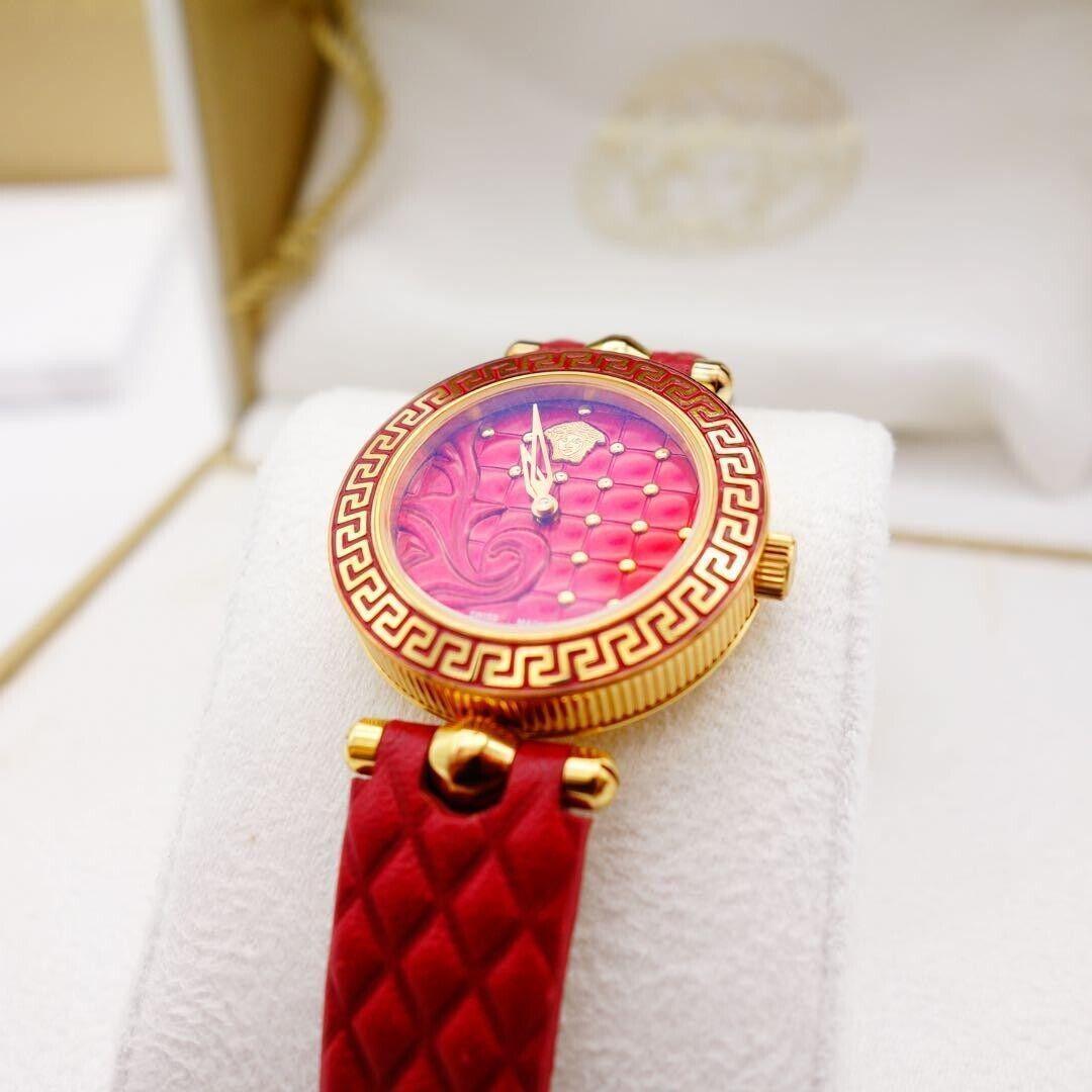 ヴェルサーチ 女性用　腕時計、Microvanitas Red 箱と証明書付き