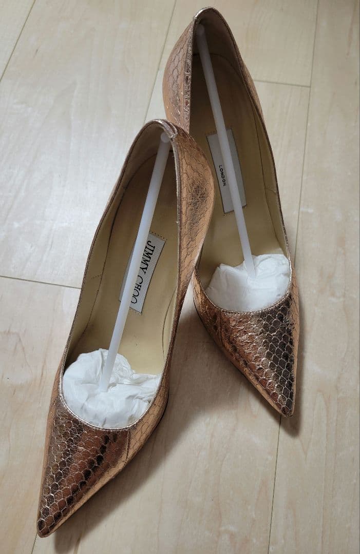 【JIMMY CHOO】ピンクゴールドのピンヒール23.5cm