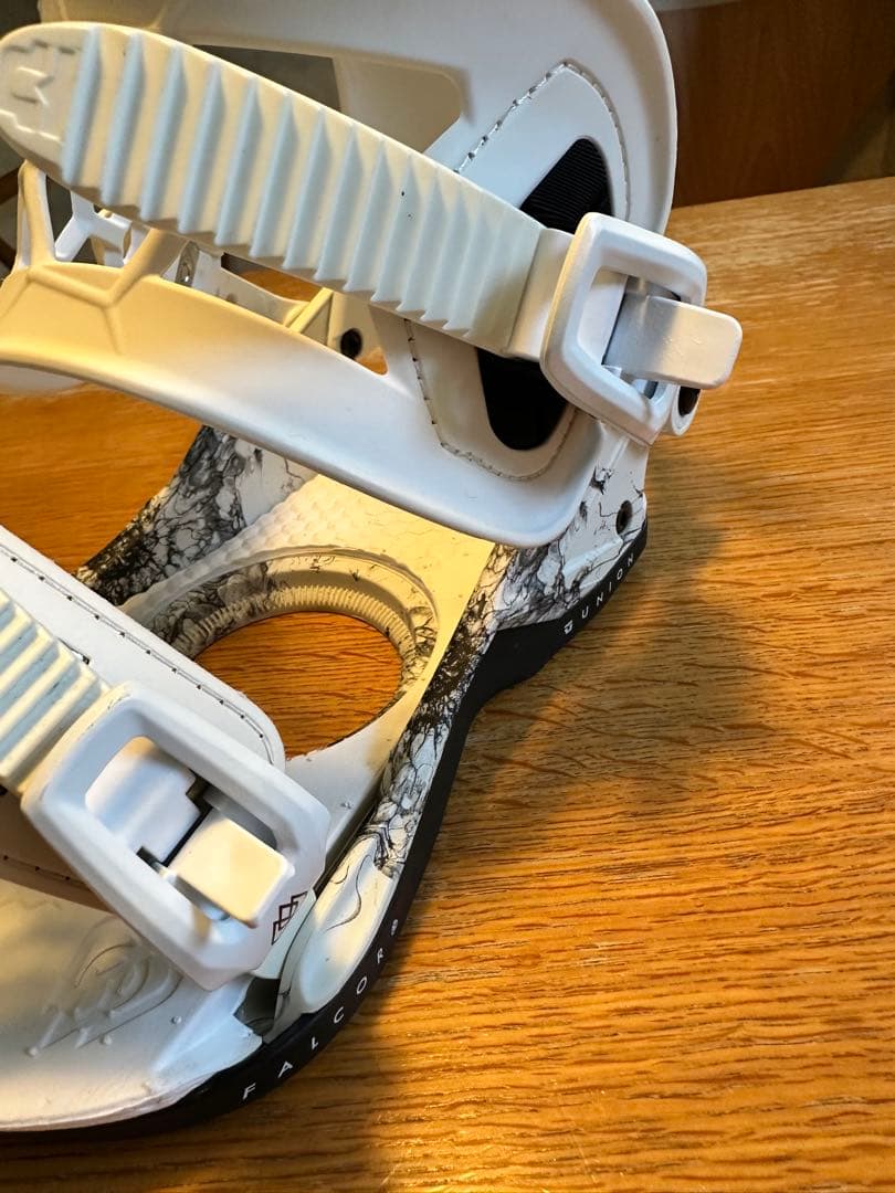 19-20モデル UNION FALCOR サイズM ビンディング