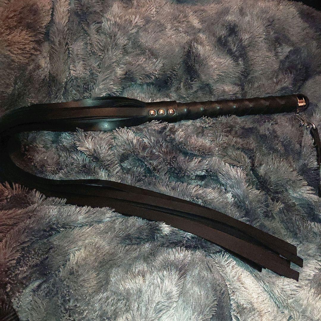 桃太郎さん作 ゴム鞭 バラ鞭　ゴ鞭　ラバー　限定品