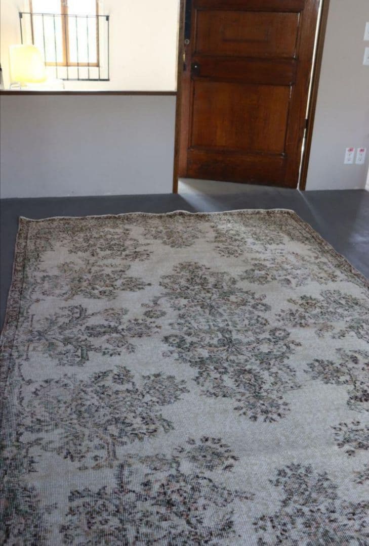 ボタニカルbeige ヴィンテージラグ　トルコラグ　ウィリアムモリス　アクタス