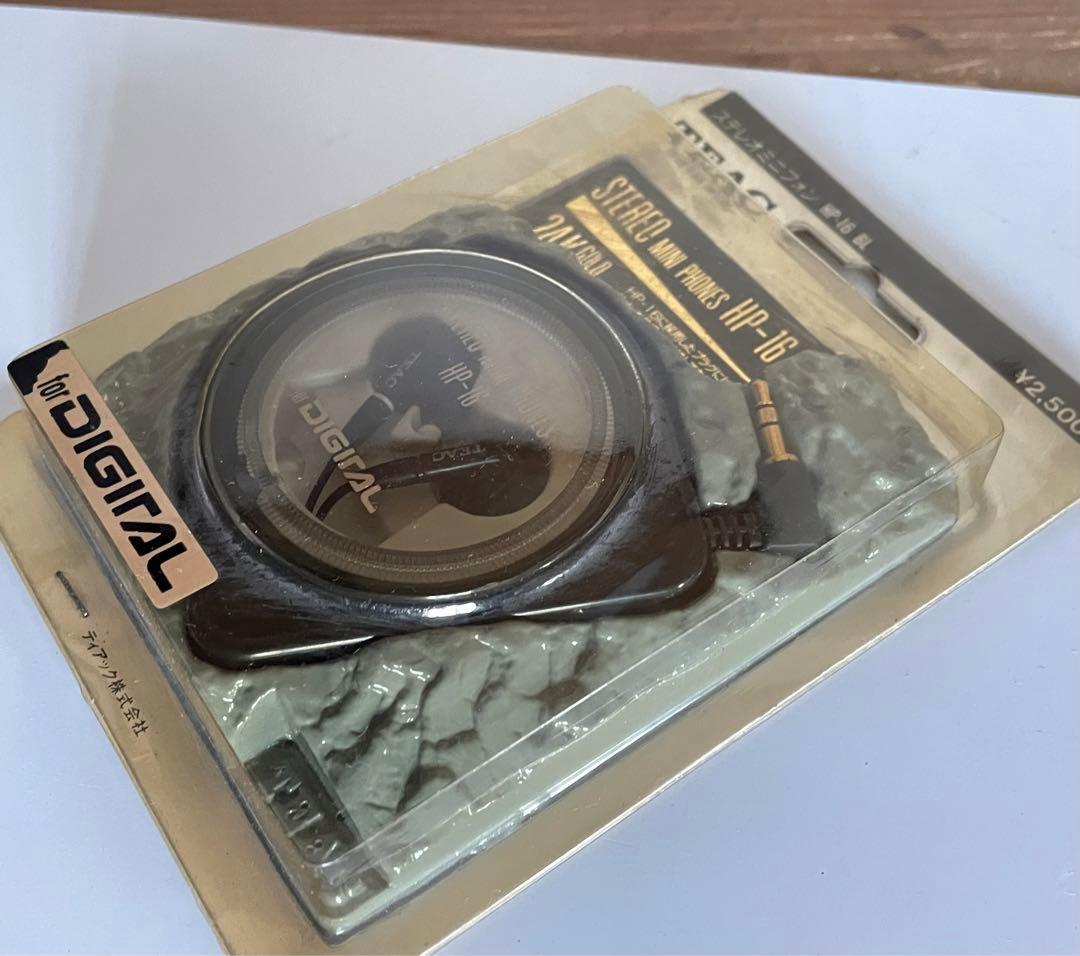 希少　未開封　TEAC ステレオイヤホン