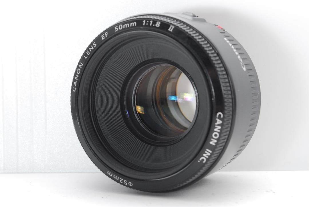 背景ボケが簡単に　大人気単焦点レンズ　Canon EF 50mm Ⅱ F1.8