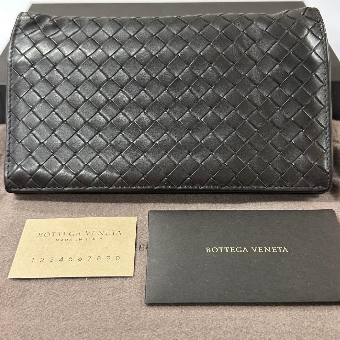 新品同様‼️ ボッテガヴェネタ　財布　二つ折り　長財布　イントレチャート
