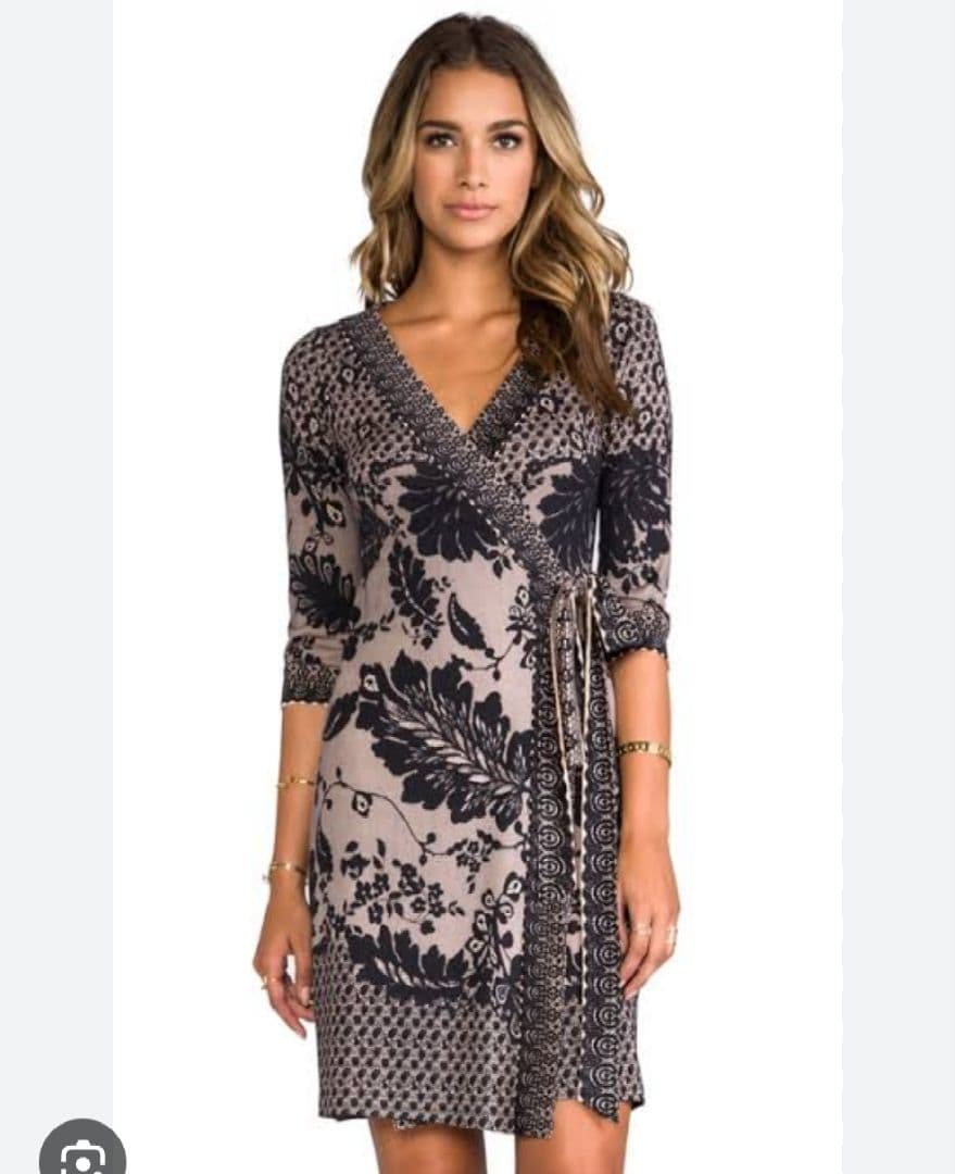 美品♡DVF　シルク　花柄レースプリント　ラップワンピース　カシュクール　US4