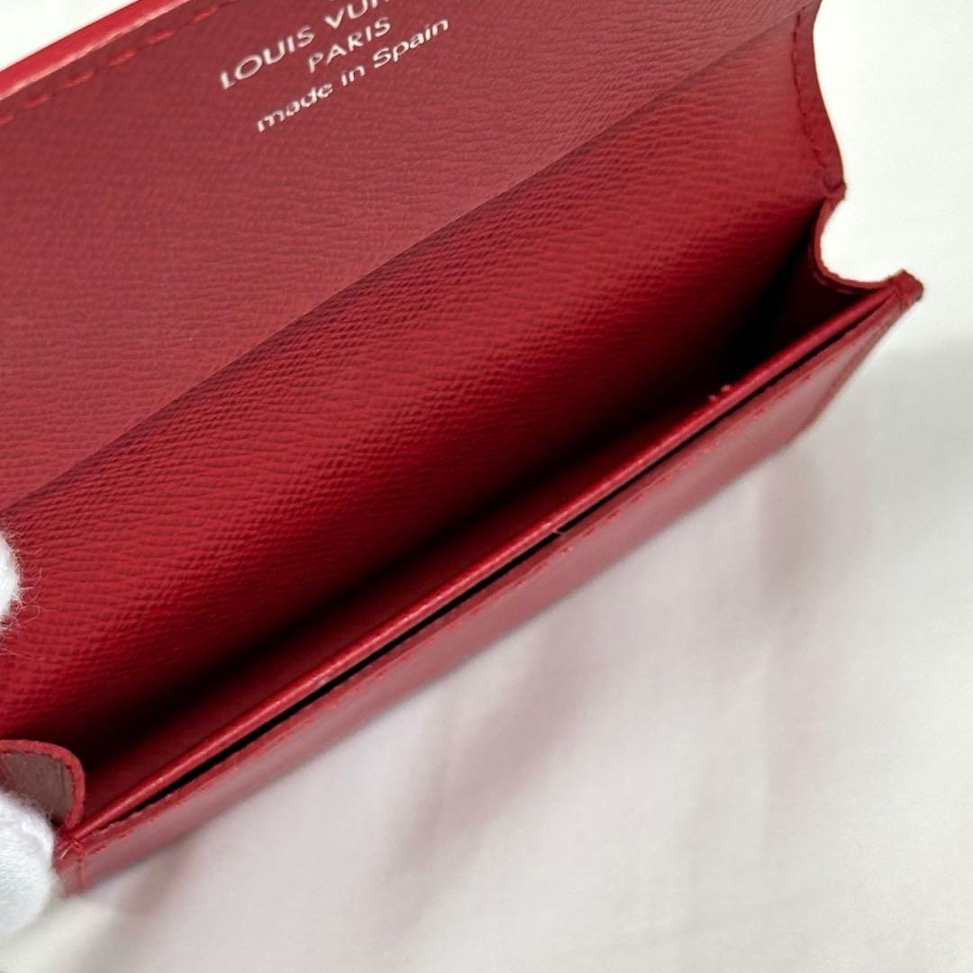 新品同様 LOUIS VUITTON エピレザー 名刺入れ ルージュ（レッド系）