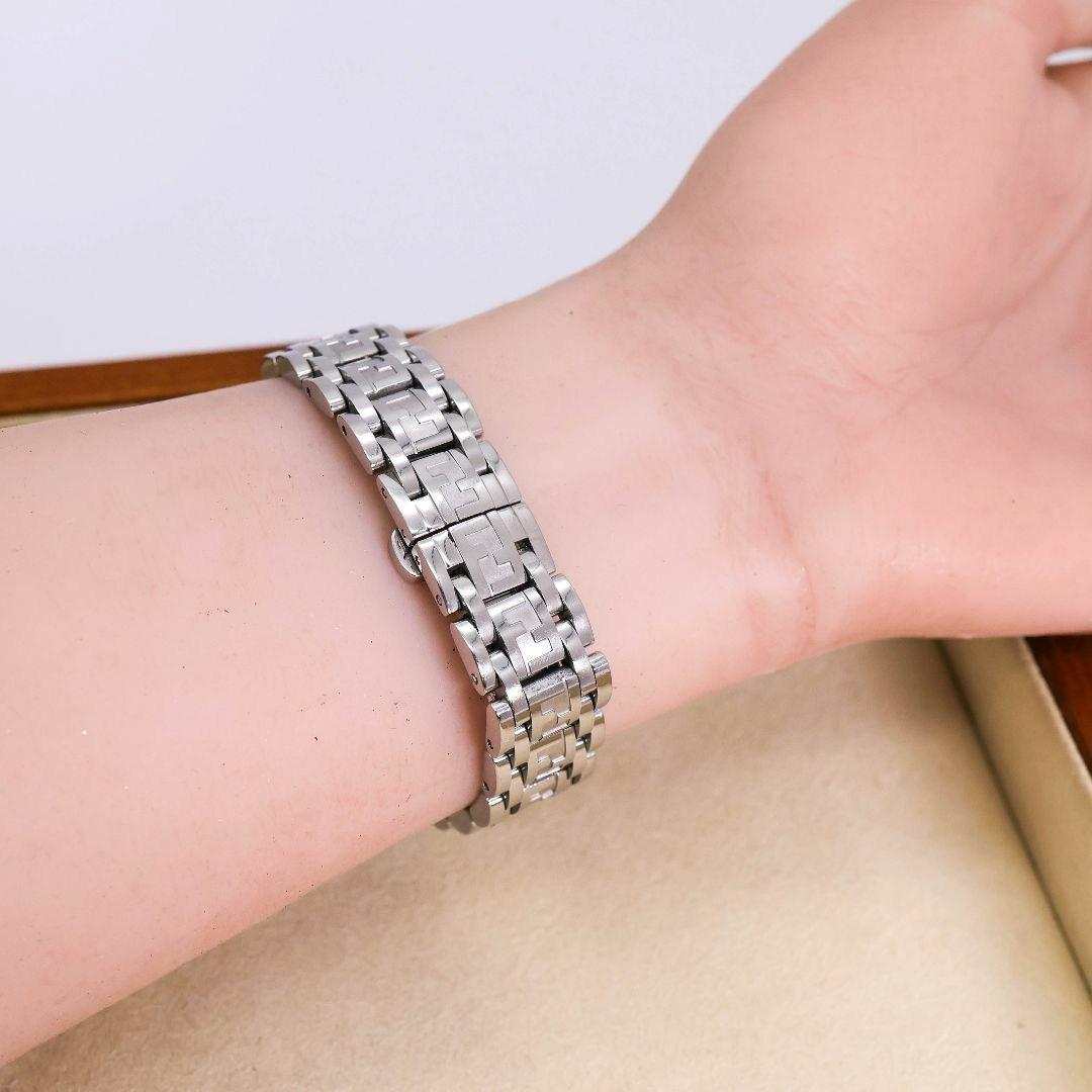 稼働 FENDI 腕時計 710L サーモンピンク スクエア レディース1851