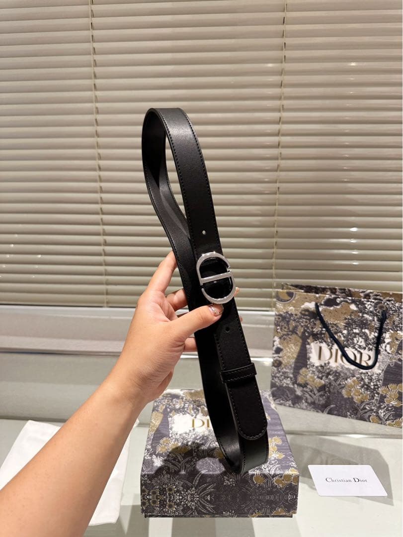 ♡DIOR ロゴバックル ベルト♡