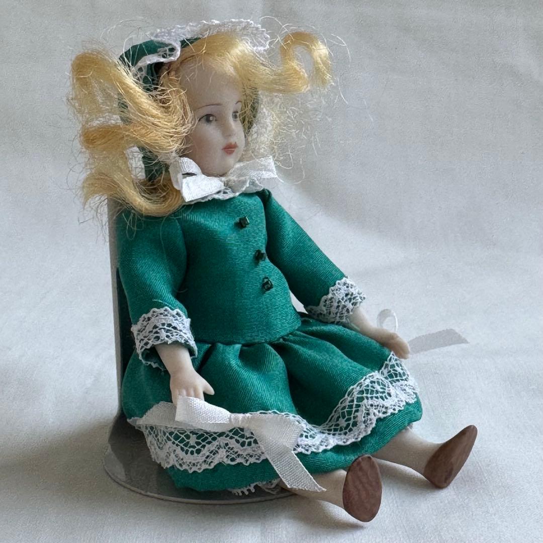 ミニチュアビスクドール　ミニョネット　身長11cm