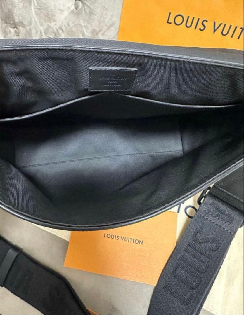 極上美品✨ルイヴィトン M57080 テイクオフ・メッセンジャー ICチップ