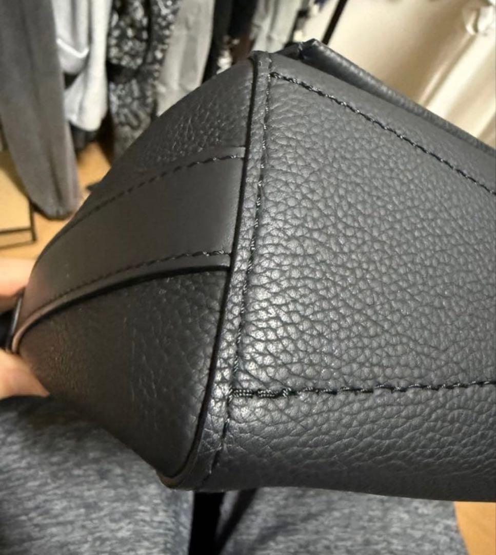 極上美品✨ルイヴィトン M57080 テイクオフ・メッセンジャー ICチップ