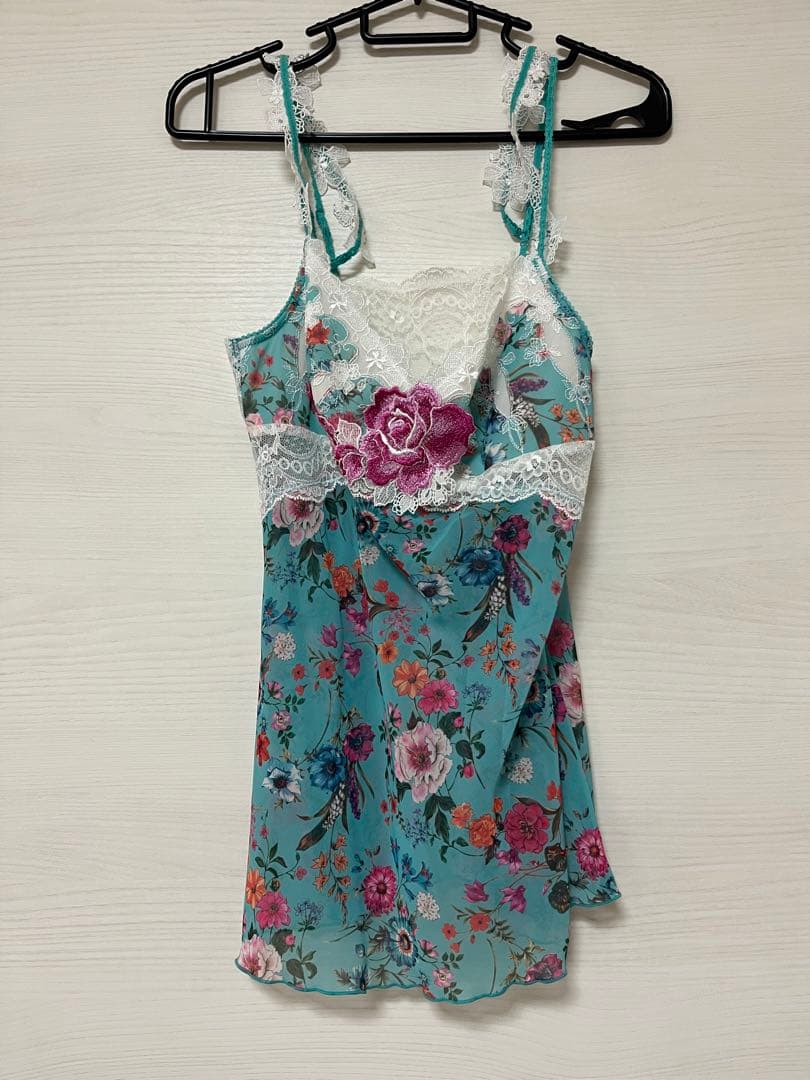 サルート salute キャミソール　23グループ