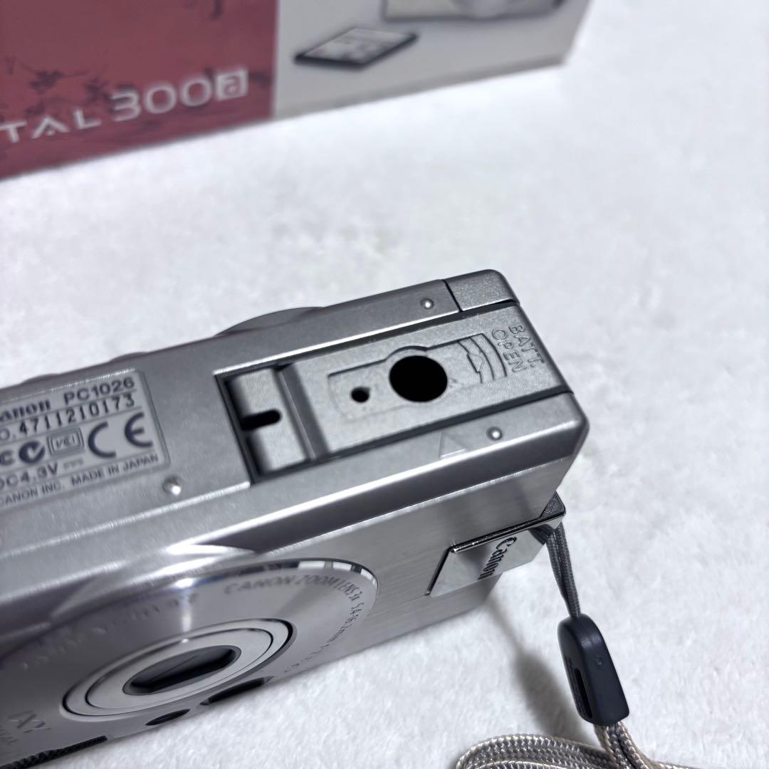 Canon IXY digital 300a コンパクトカメラ