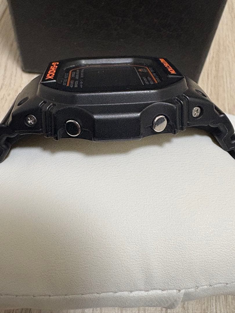 GW-M5610R-1JF G-SHOCK　ブラック腕時計　ソーラー電池