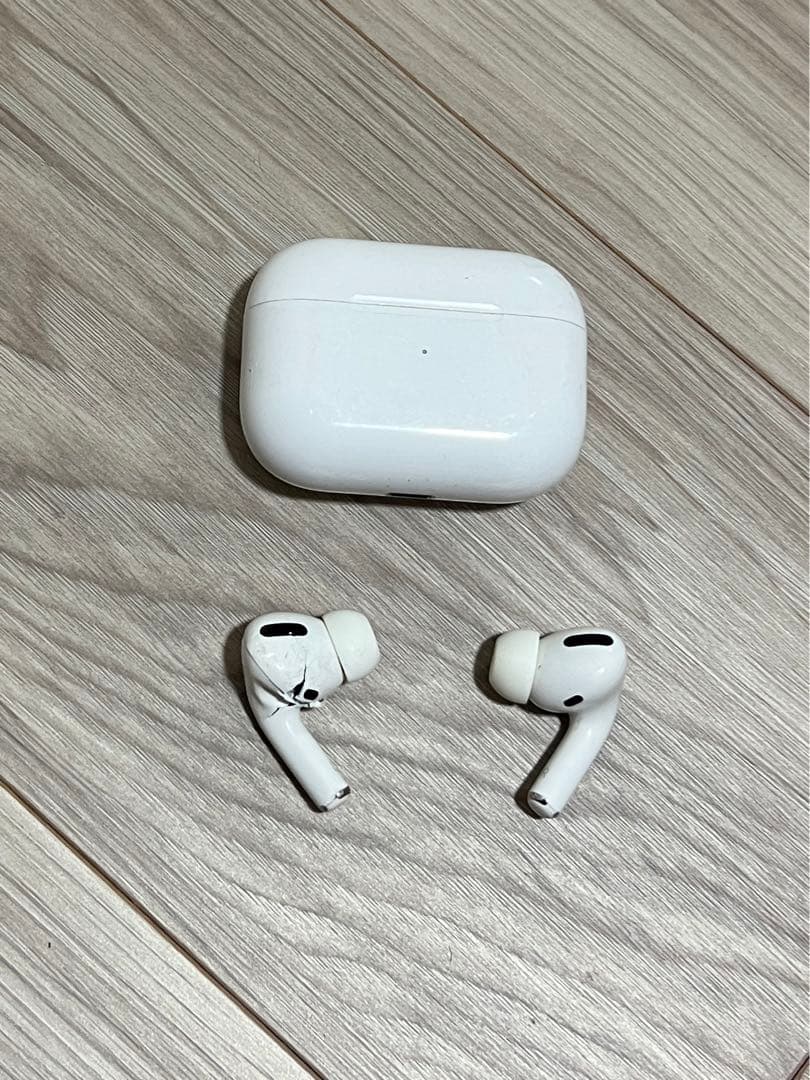 Apple AirPods Pro MWP22J/A  右耳　充電ケース