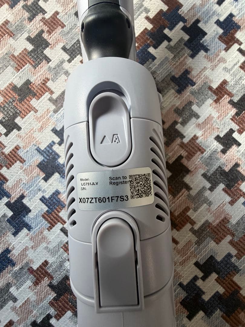 shark コードレススティッククリーナー　LC751JLV