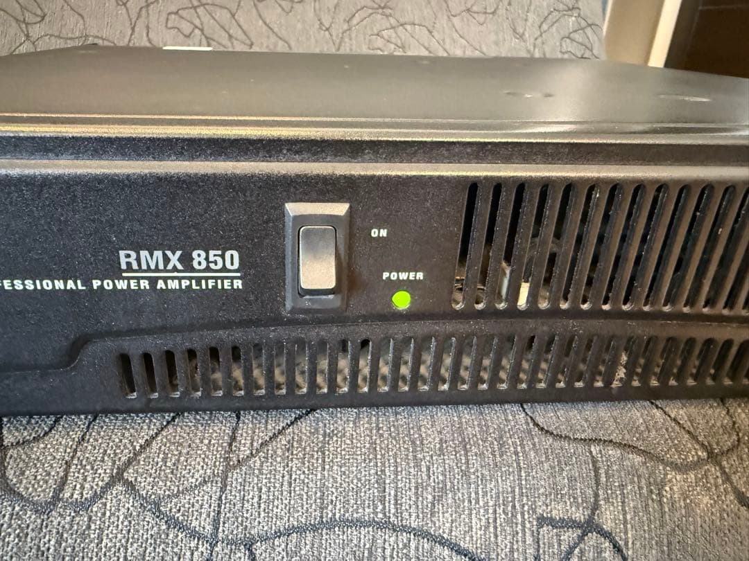 アンプ QSC PROFESSIONAL POWER AMPLIFIER RMX 850