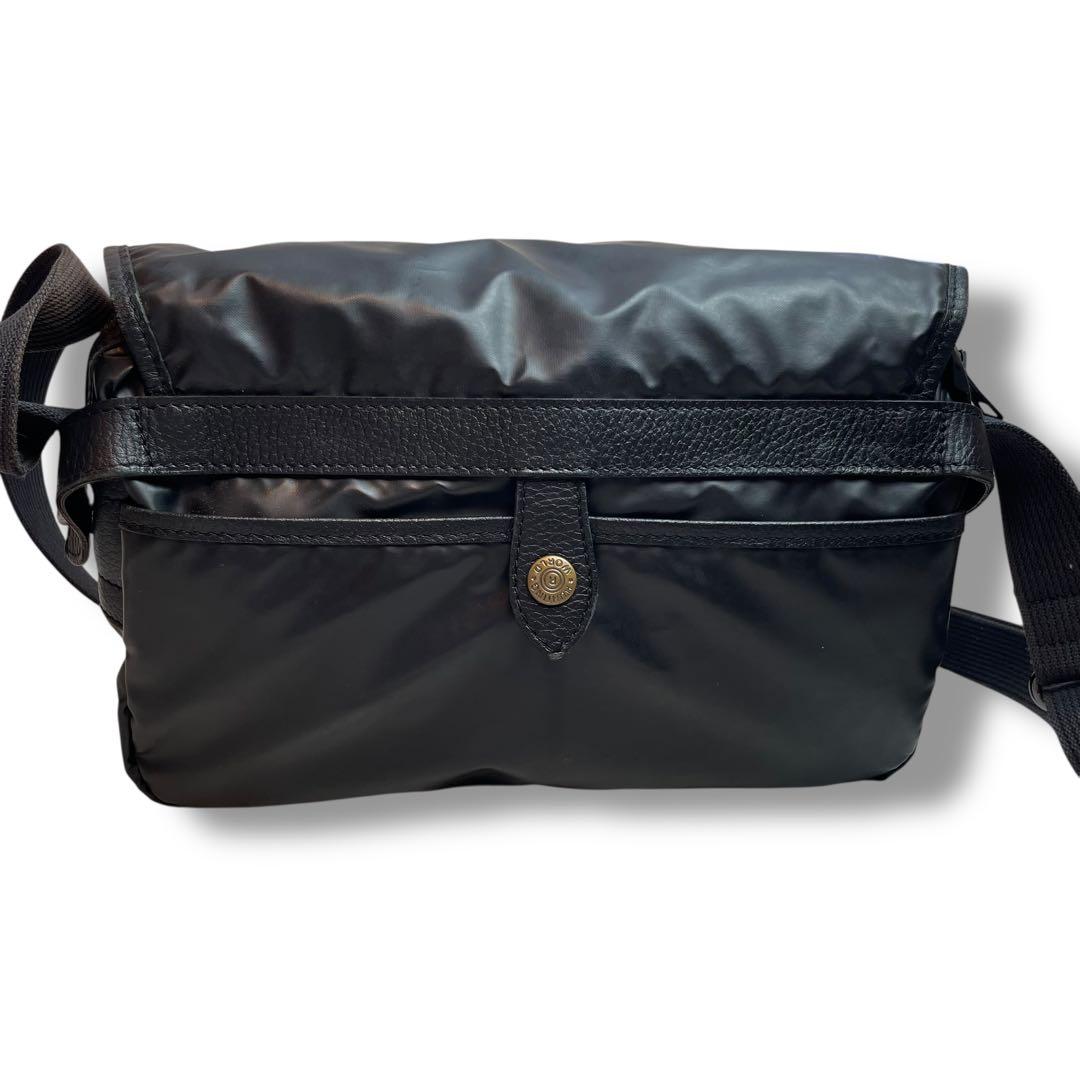 ハンティングワールド バチュークロス メッセンジャー ショルダーバッグ