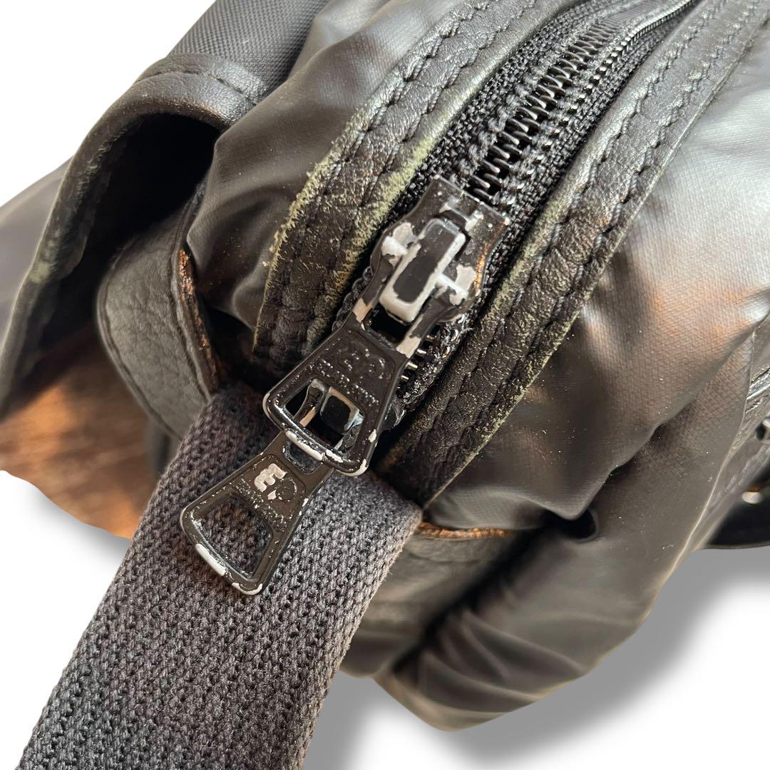 ハンティングワールド バチュークロス メッセンジャー ショルダーバッグ