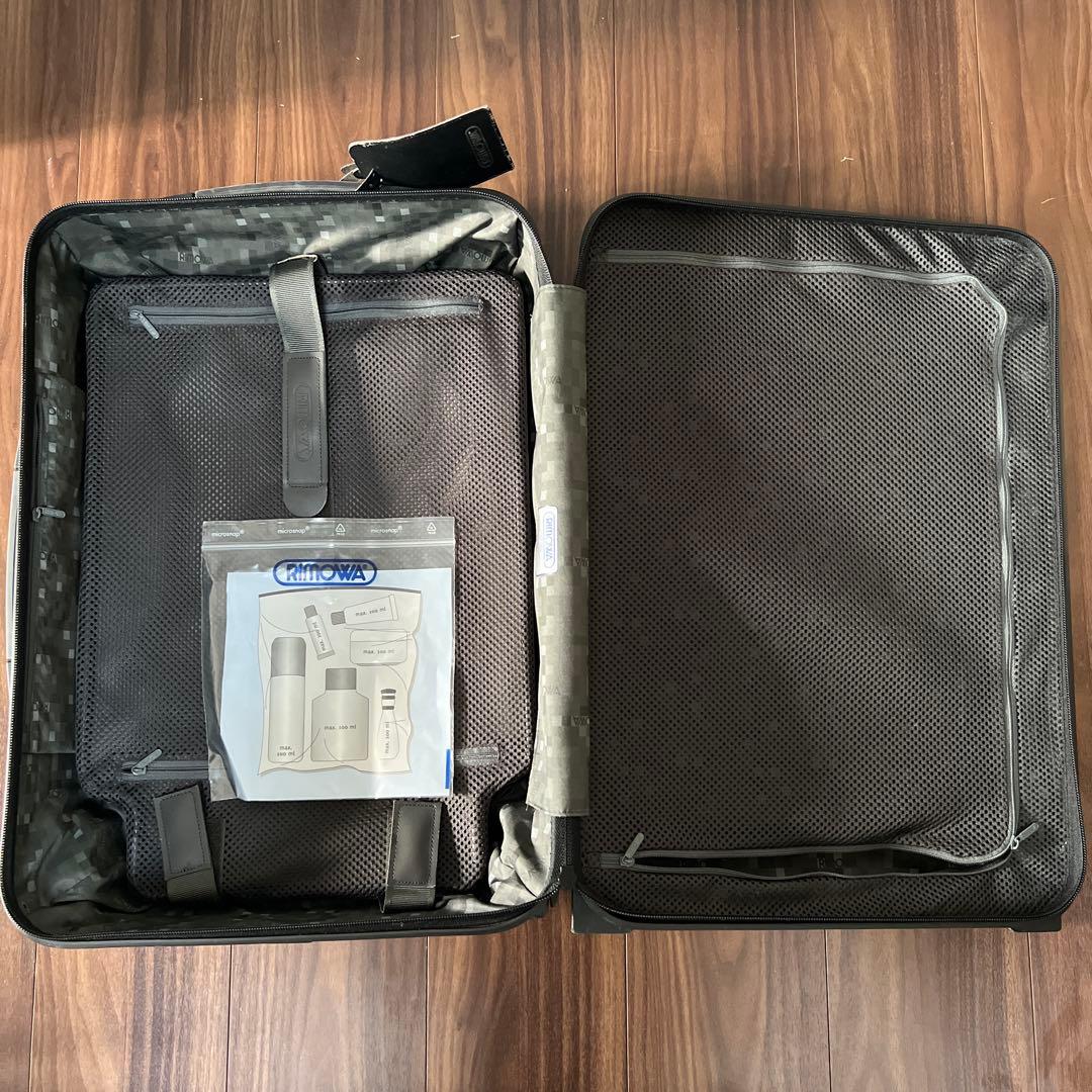 RIMOWA リモワ　サルサ　833.52　マットブラック　32リットル　2輪