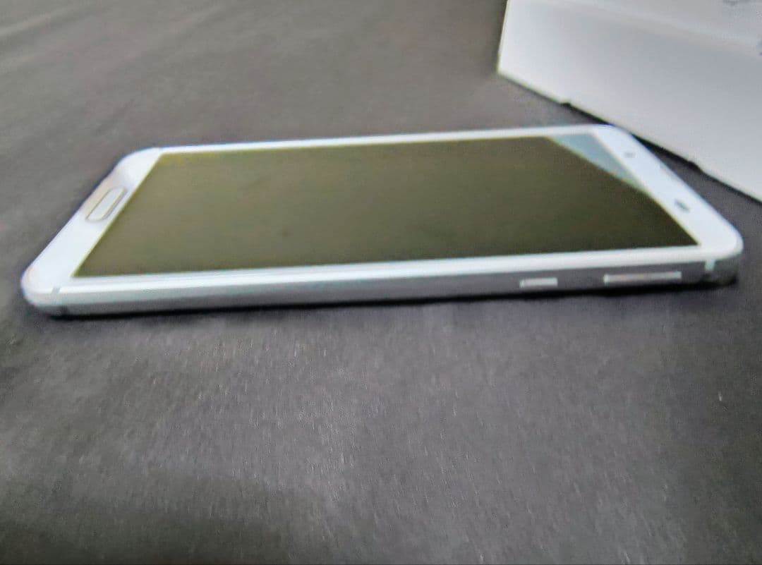 AQUOS　Sense3 SH02M　ひなちゃん