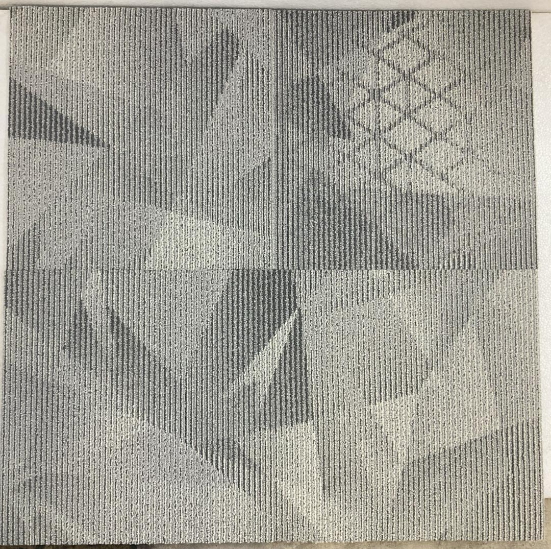 東栄ペット　タイルカーペット　４８枚　新品・未使用　国内メーカー　正規品