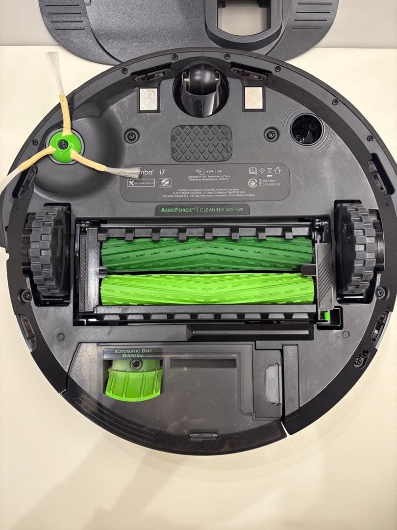 【美品】ルンバ i7+ 月1～2回使用　 アイロボット　ロボット掃除機本体