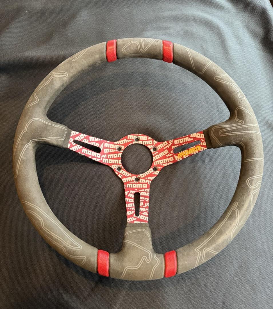 momo ステアリング U-02 ULTRA RED 純正ホーンボタン付き