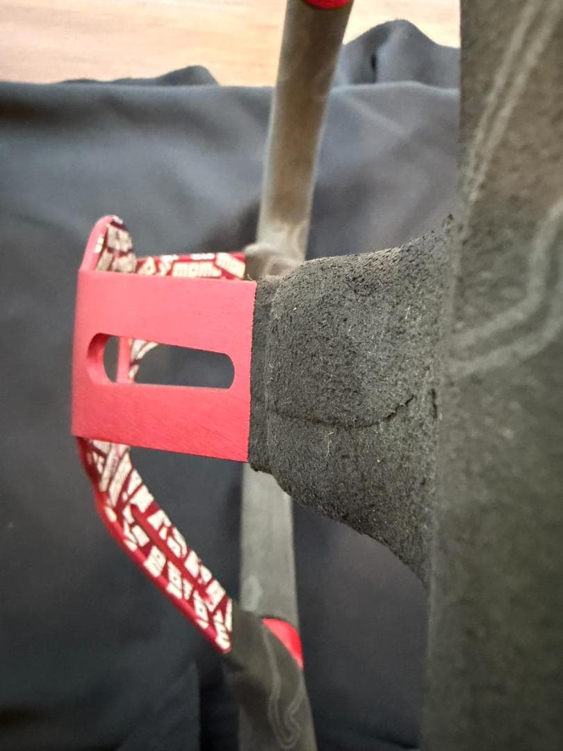 momo ステアリング U-02 ULTRA RED 純正ホーンボタン付き