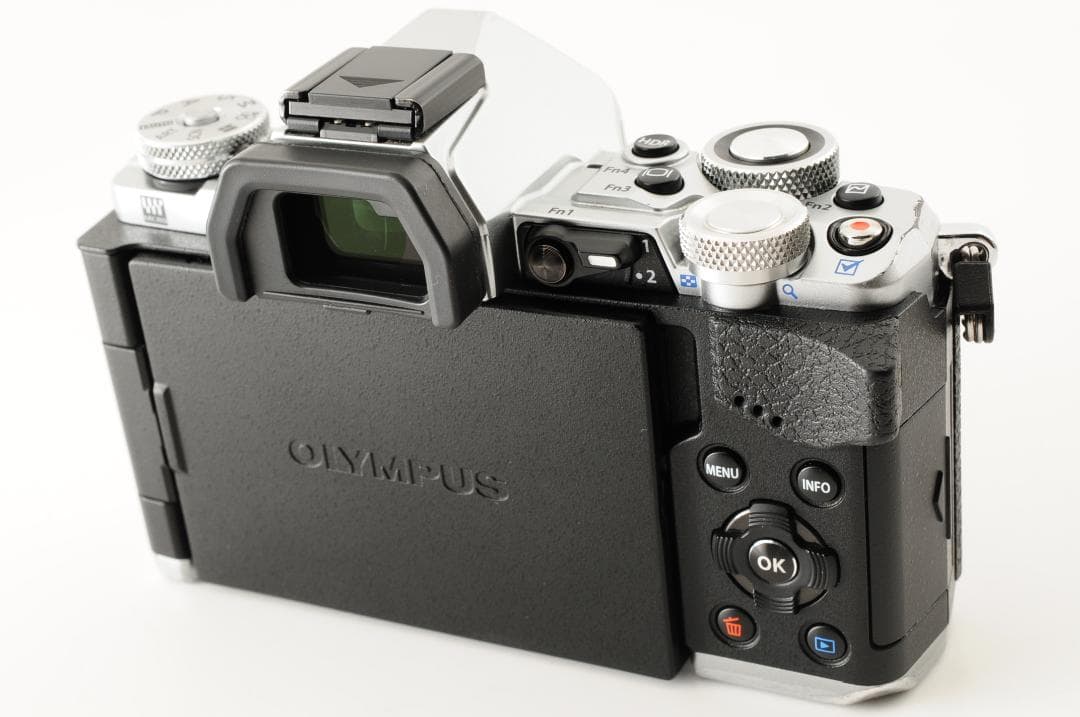 [美品 元箱] オリンパス OLYMPUS OM-D E-M5 Mark II