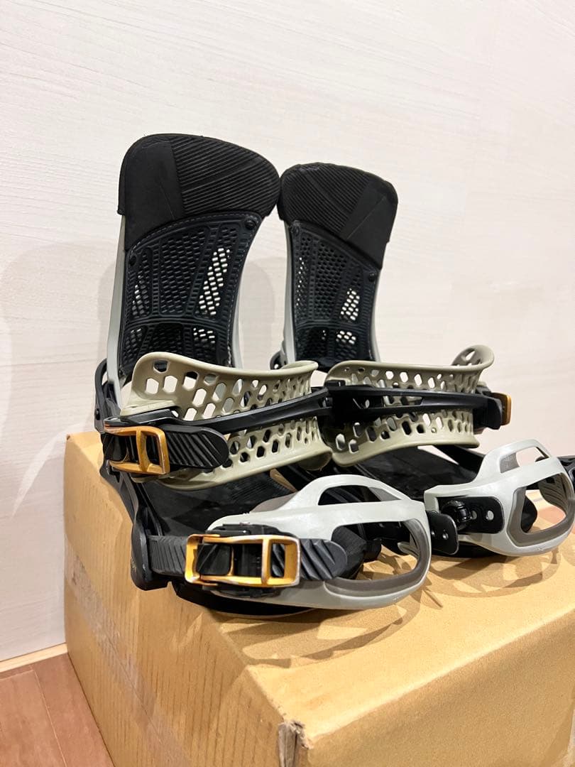 バートン　MALAVITA ビンディング Re:Flex Mサイズ