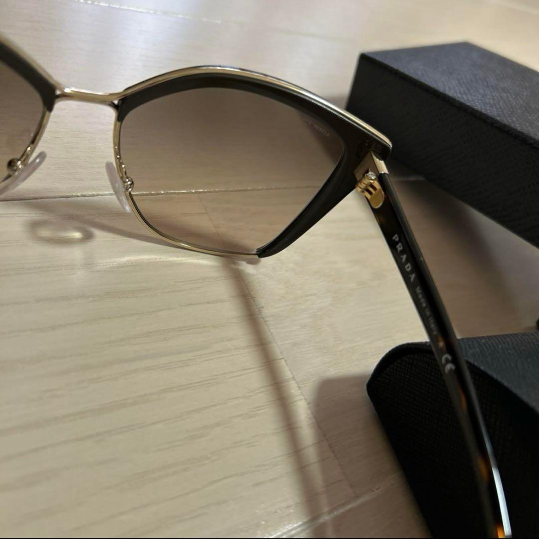 新品未使用！　プラダ　サングラス　PRADA レディース　キャットアイ